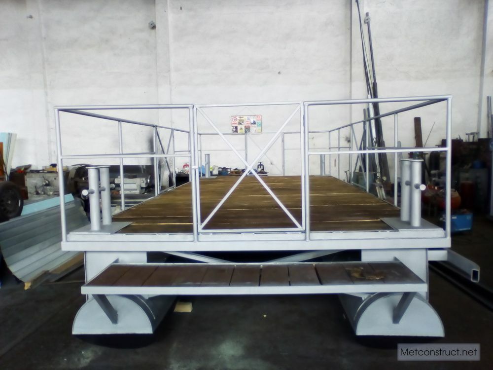 constructie ponton acostare 6m x 3m cu pasarela si scondri